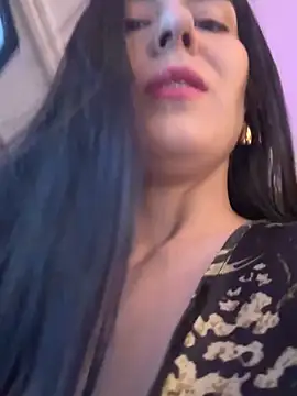 Angelina Dior online show from 25, 3, 2026