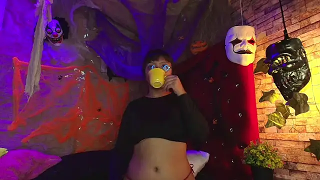 Victoria Thompson1 online show from 25, 10, 2025