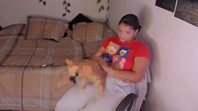 chloe kisses online show from 11, 3, 2026