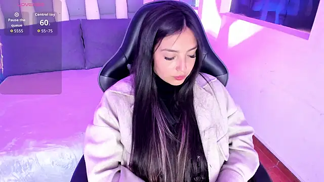 Adaara Rey online show from 12, 11, 2025