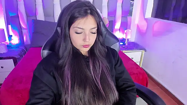 Adaara Rey online show from 18, 10, 2025