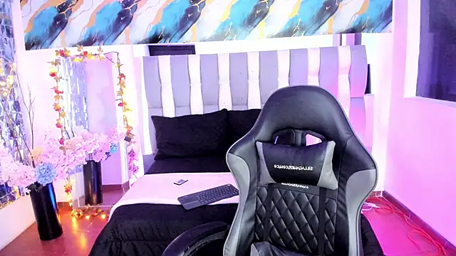 Adaara Rey online show from 13, 12, 2025