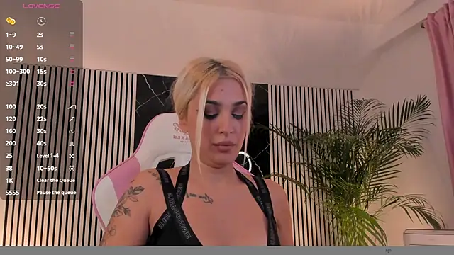 daisyblushh online show from 27, 10, 2025