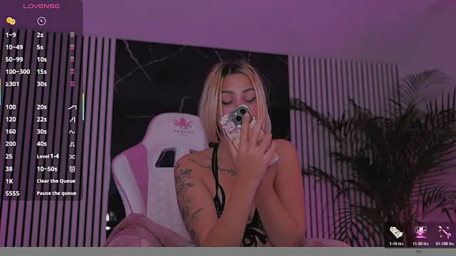 daisyblushh online show from 20, 12, 2025