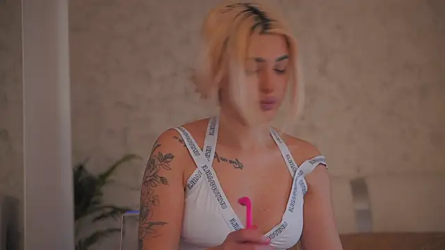 daisyblushh online show from 8, 2, 2026