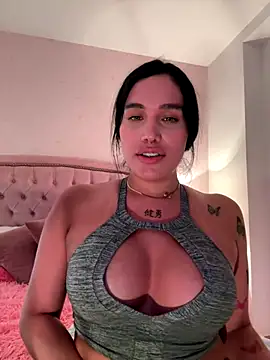 Bella  Wood online show from 13, 11, 2025