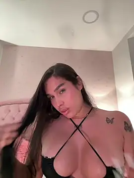 Bella  Wood online show from 24, 6, 2026