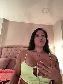 Bella  Wood online show from 27, 2, 2026