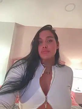 Snapshot of Bella__Wood chatting on 30, 5, 2026 Bella Wood online show from 30, 5, 2026