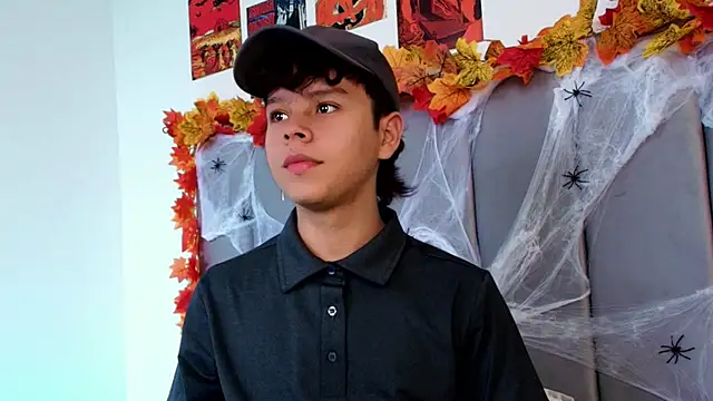 Snapshot of nico_leroy chatting on 30, 10, 2025 nico leroy online show from 30, 10, 2025