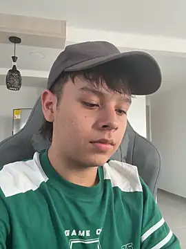 Snapshot of nico_leroy chatting on 17, 11, 2025 nico leroy online show from 17, 11, 2025