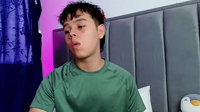 Snapshot of nico_leroy chatting on 16, 11, 2025 nico leroy online show from 16, 11, 2025