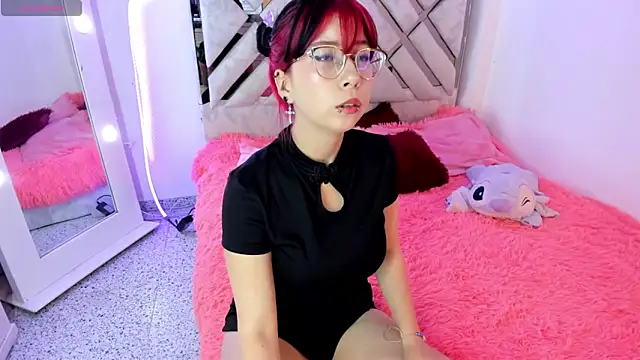 Nicol Otome  online show from 11, 10, 2025