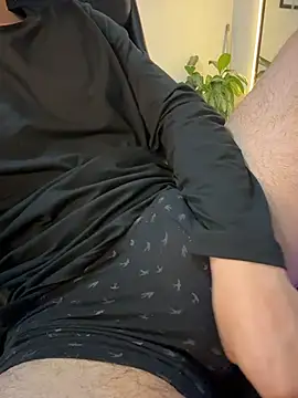 Snapshot of Elian_savoy chatting on 12, 11, 2025 Elian savoy online show from 12, 11, 2025