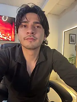 Snapshot of Elian_savoy chatting on 14, 11, 2025 Elian savoy online show from 14, 11, 2025