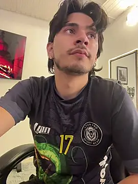 Snapshot of Elian_savoy chatting on 16, 10, 2025 Elian savoy online show from 16, 10, 2025