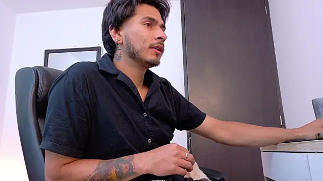 Snapshot of Elian_savoy chatting on 21, 5, 2026 Elian savoy online show from 21, 5, 2026
