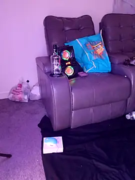 Thickkemzz41 online show from 24, 4, 2026