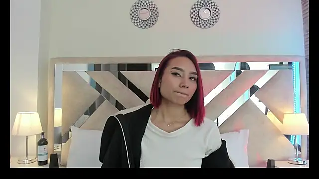 ximena vasquez8 online show from 24, 4, 2026