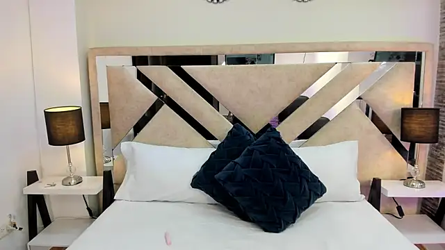 ximena vasquez8 online show from 13, 2, 2026