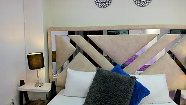 ximena vasquez8 online show from 22, 2, 2026