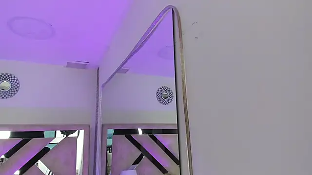 ximena vasquez8 online show from 27, 3, 2026