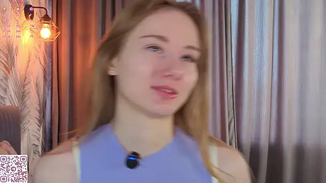 ElvinaRose online show from 11, 4, 2026