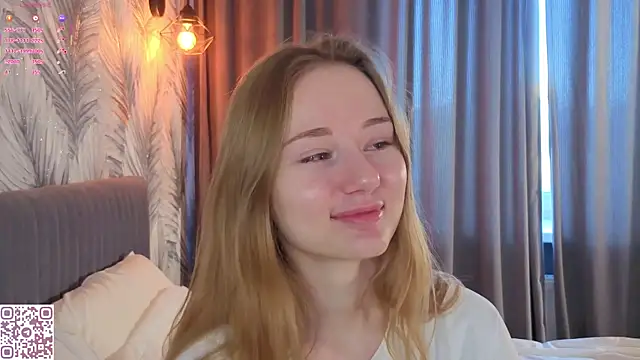 ElvinaRose online show from 13, 4, 2026