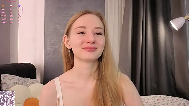 ElvinaRose online show from 16, 12, 2025