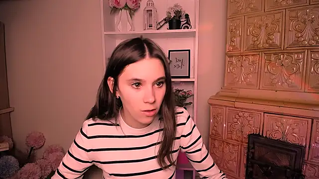 RosaRay  online show from 15, 4, 2026