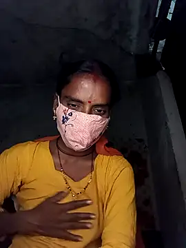 Snapshot of Babhi_Love chatting on 8, 11, 2025 Babhi Love online show from 8, 11, 2025