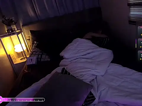 God is a Women online show from 13, 12, 2025