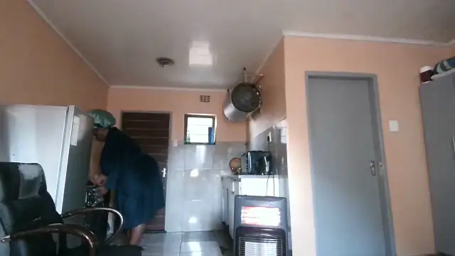 BusybooobsXXX3 online show from 23, 4, 2026