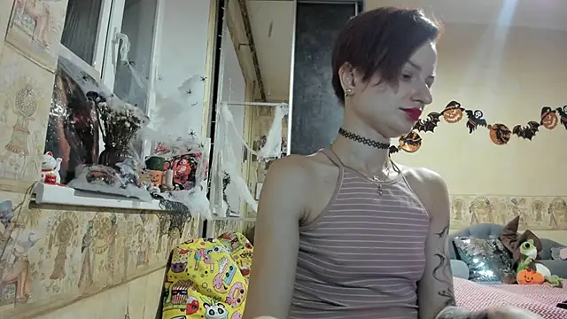 Snapshot of WatsonMi chatting on 14, 10, 2025 WatsonMi online show from 14, 10, 2025