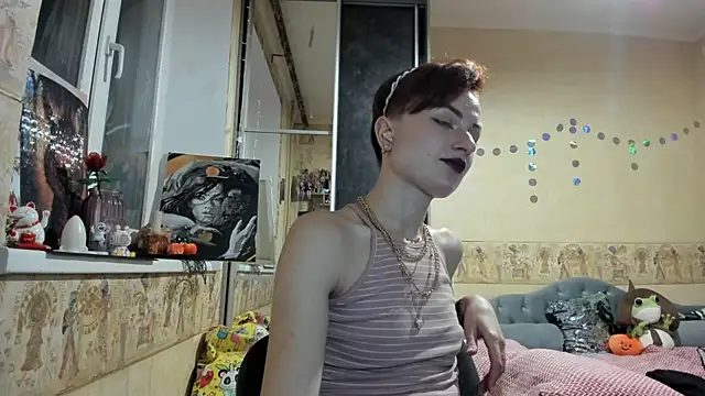 Snapshot of WatsonMi chatting on 15, 11, 2025 WatsonMi online show from 15, 11, 2025