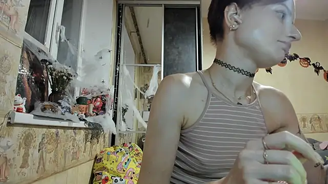 Snapshot of WatsonMi chatting on 11, 10, 2025 WatsonMi online show from 11, 10, 2025