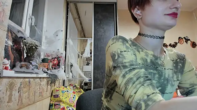 Snapshot of WatsonMi chatting on 15, 10, 2025 WatsonMi online show from 15, 10, 2025