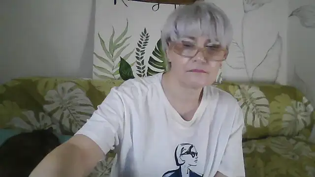 Catty Lady online show from 23, 11, 2025