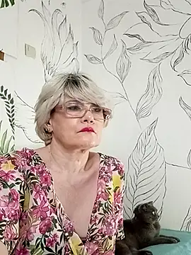 Snapshot of Catty_Lady chatting on 12, 5, 2026 Catty Lady online show from 12, 5, 2026