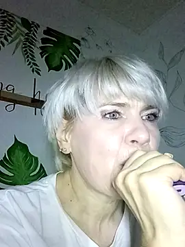 Catty Lady online show from 14, 11, 2025