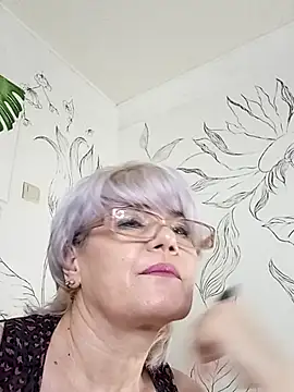 Catty Lady online show from 3, 3, 2026