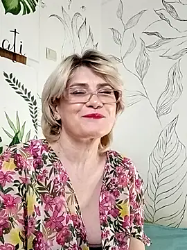 Snapshot of Catty_Lady chatting on 26, 5, 2026 Catty Lady online show from 26, 5, 2026
