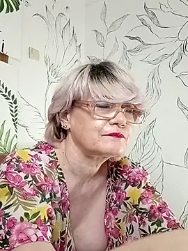 Snapshot of Catty_Lady chatting on 13, 5, 2026 Catty Lady online show from 13, 5, 2026