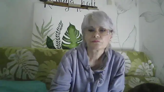 Catty Lady online show from 9, 1, 2026