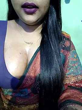 Snapshot of JIYA-04 chatting on 5, 12, 2025 JIYA-04 online show from 5, 12, 2025