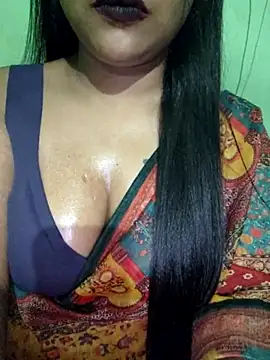 Snapshot of JIYA-04 chatting on 15, 9, 2025 JIYA-04 online show from 15, 9, 2025