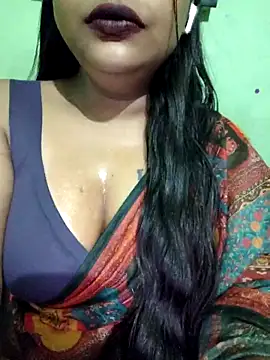 Snapshot of JIYA-04 chatting on 12, 9, 2025 JIYA-04 online show from 12, 9, 2025