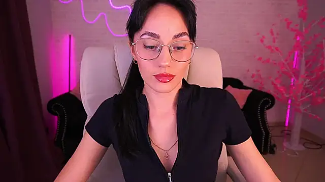 EviLune online show from 7, 1, 2026
