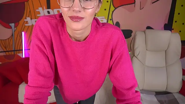 Snapshot of EviLune chatting on 15, 10, 2025 EviLune online show from 15, 10, 2025