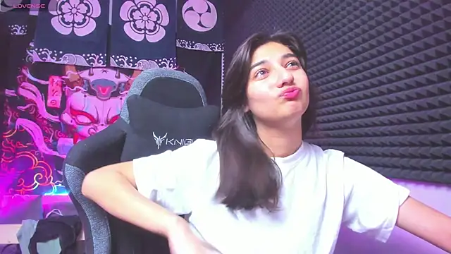 Elfy Rare  online show from 1, 11, 2025